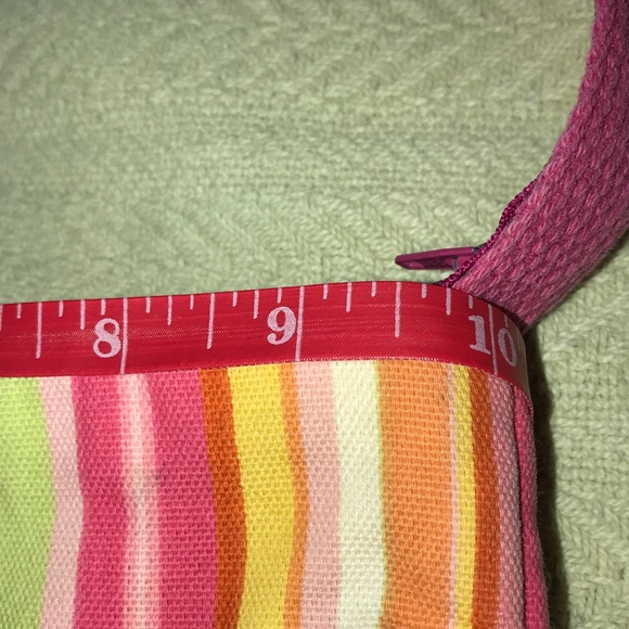 Perfect Bag for Spring by Viv Pickle! - Picture 6 of 7